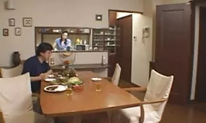 Một cô gái xinh đẹp với mái tóc đen, đã tìm kiếm một công việc. Khi đến các cuộc phỏng vấn được thực hiện bởi cá nhân GIÁM đốc điều hành, các ứng cử viên đã sẵn sàng làm bất cứ điều gì, để có được vị trí. Trong những truyền thông, của ông sex khong che nhat đã tiết lộ tất cả những điểm mạnh và điểm yếu của các cô gái, sau đó ông đã được cung cấp tình dục. Các nhân viên tiềm năng đồng ý và có trong văn phòng quản lý.