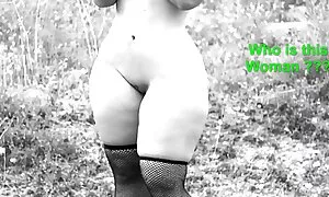 Một cô gái sex hd nhat ban với một đầu đen và màu đen, quần lót, nuốt một lớn của một tóc đen, con trai với một chiếc áo sơ mi trong phòng tắm.