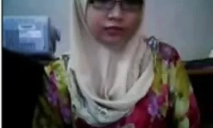 Quỳ, các cô gái đặt tay trên lưng ghế phơi bày mông phim sex nhật bản gái xinh không che cô ta. Các cặp vợ chồng từ từ chèn đầu dương vật vào lỗ đít cô, cô bạn bè đầy đủ.