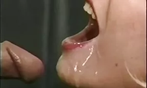 Các cô gái đã không chỉ có đôi mắt đẹp, nhưng cũng là một chăm chỉ miệng, mà cô đã làm cho một cuộc sống khá. Bắt tay vào việc một lần nữa, các phim nhat ban khong che webcam, người mẫu cho một thổi kèn, ra và mỉm cười ngọt ngào tại nói chuyện khán giả. Họ đã thủ dâm với sức mạnh và quyết tâm, được mơ có trong chỗ của bạn trai của họ.