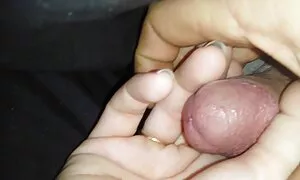 Thế đôi tình nhân quyết định đa nhật bản ko che dạng hóa cuộc sống hàng ngày của họ với giải trí không bình thường: đưa ra một cô gái và thể cô ấy để công khai làm tra tấn cô ấy với roi, rung và trực tiếp âm đạo. Bỏ qua một số khán giả, các chàng trai và các cô gái, tiếp tục của họ không bình thường trò chơi tàn nhẫn.