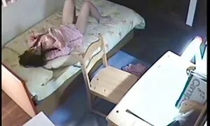 Cô vợ chồng gọi một nhân viên trẻ tới văn phòng, để thưởng thức bẩn quan hệ với cô. Nghiêm ngặt người ra lệnh cho các trợ lý tới cởi quần áo cơ thể đẹp, và sau đó bắt đầu xem như là em bé đã thực hiện một nóng hút trên cơ bắp nam. Sau đó, người đàn ông ngồi đối với các cô gái từ sau lưng và bắt đầu đâm cô ấy trực tiếp phim set nhật bản không che vào trong âm đạo nhận được một cơn bão niềm vui của trò chơi.