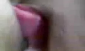 Con gái của nông dân, một chàng cao bồi tại trung tâm, đi vào thị trấn để thư giãn một chút. Nhưng người phụ nữ, không quen với việc đồ uống có cồn đã trở nên rất dễ dàng con mồi cho những địa phương pha trò cười, người thực hiện được vẻ đẹp, cởi quần áo, và sau đó cho cô duyên dáng quyến rũ để những người bạn mới, mà tỉnh video sex nhat ban khong che đã hạnh phúc. Và như vậy mỗi năm với một kẻ ngốc.