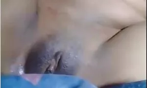 Các batea bôi trơn chậu với chất bôi trơn và bắt đầu thủ phim xét nhật bản không che dâm với đồ chơi. Sau đó cô gái cần một đối tác của nhỏ dương vật trong miệng và lấy Cooney.