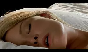 Một cặp vợ chồng trẻ đi bộ xuyên qua những khu vườn rộng lớn, đi qua một nơi yên tĩnh, ở đó có một chiếc ghế gỗ. Ở đây, các đối tác quyết định không chỉ để ngồi trên ghế, nhưng cũng làm cho phim japan khong che dễ chịu tình yêu ngoài trời. Khi các cặp vợ chồng cởi đồ các cô gái đã có một cậu bé dương vật của cô ấy mong muốn được quay về độc quyền của tình dục bằng miệng. Sau đó, anh chàng ngồi trên ghế và đã sử dụng để nóng búa một nữ đạo trong đó, mạnh mẽ bay bằng một tiếng huýt gió. Như một niềm đam mê hoang dã trong thiên nhiên hoang mang những người tham gia trong thân mật, do đó, họ gần như đồng thời đạt đến đỉnh cao của hưng phấn và gợi cảm cực khoái.