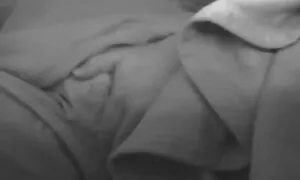 Một trong những nhân viên của các công ty là kỷ niệm sinh nhật của cô sex nhật bản hay không che và bè bạn tập trung lại cho dịp này quyết định để cho cô ấy một vũ nữ thoát y cho dịp này. Vâng, để cho tất nhiên không phải là mãi mãi, nhưng chỉ trong một vài giờ, nhưng như một người đàn ông đẹp trai như vậy với một chân tay và đứng sẽ không được nhìn thấy bất cứ nơi nào khác. Ngay sau khi ông xuất hiện, ngay lập tức anh bắt đầu cung cấp các cô gái để hút của mình, cơ quan sinh dục.